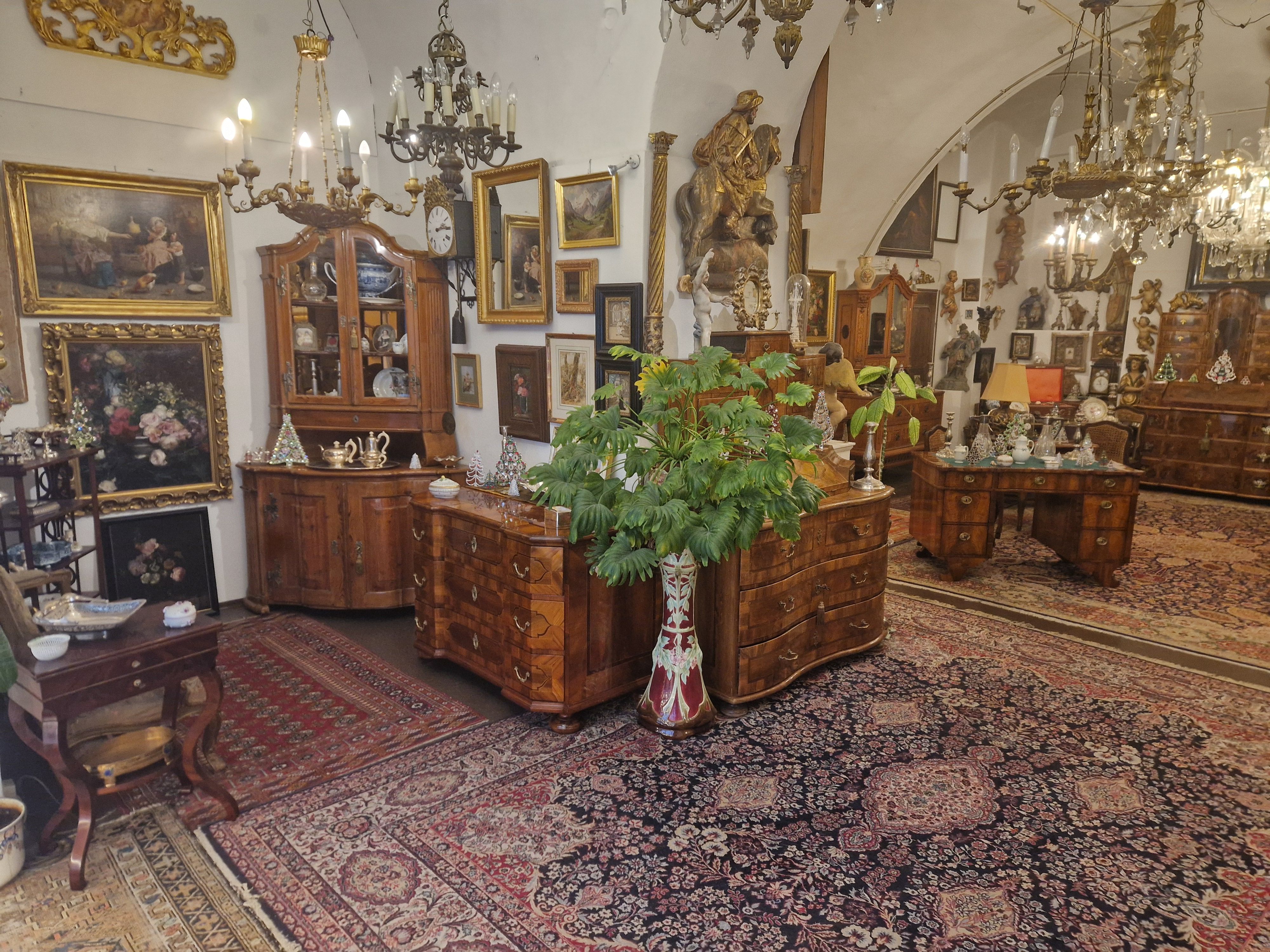 Ein Foto von dem Geschäft in der Singerstraße im 1. Bezirk in Wien ausgestellt sind